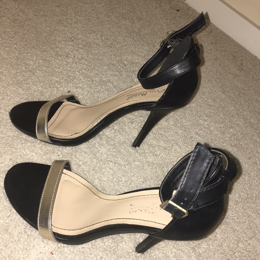 Black and gold ankle strappy heels - Picture 2 of 6